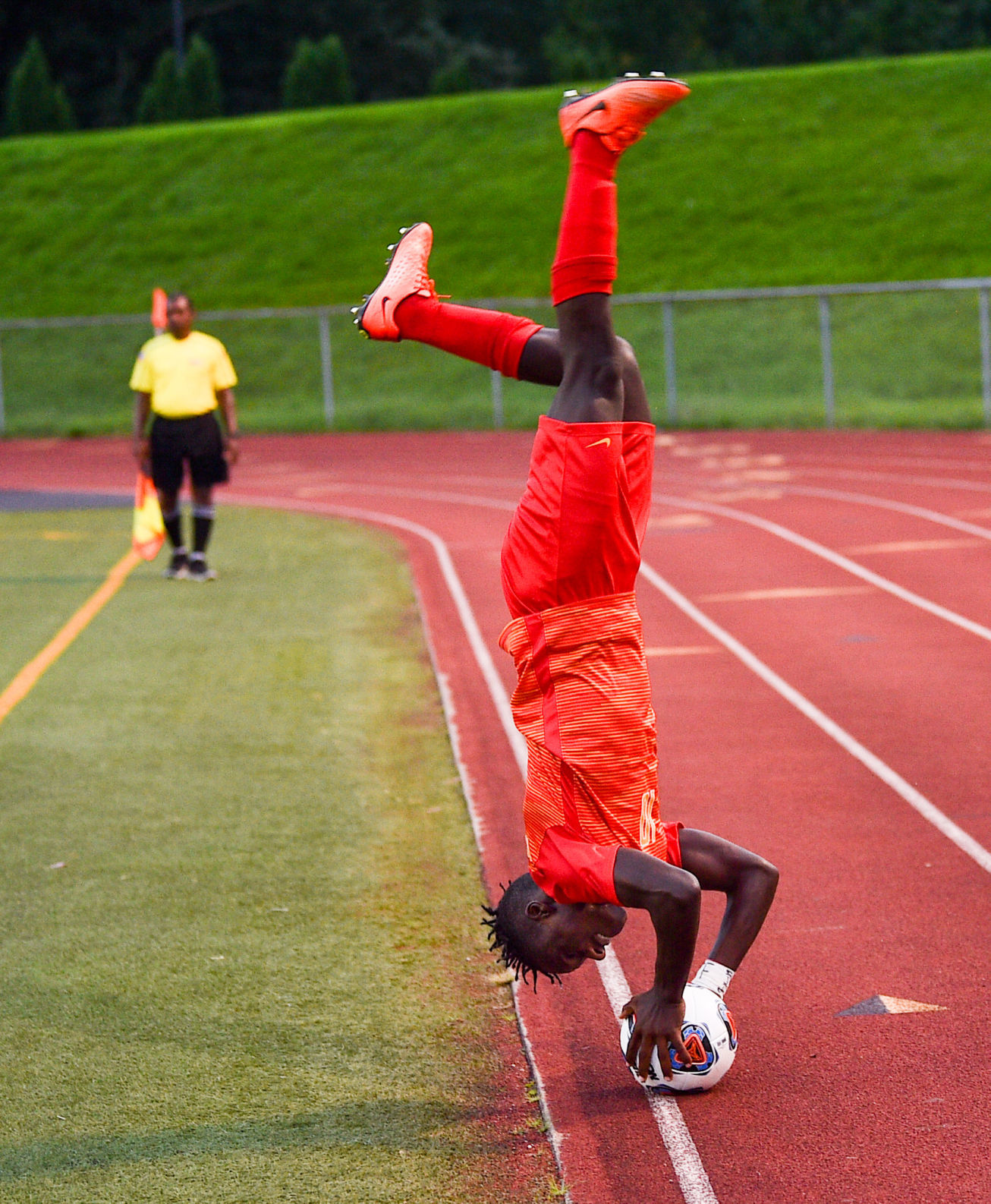 100119-mda-spt-ster-ri-soccer-007a.jpg
